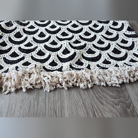 Mango MNG Crochet Lace Fringe Crop Top Black Cream Scallop Boho Festival M - Picture 10 of 14